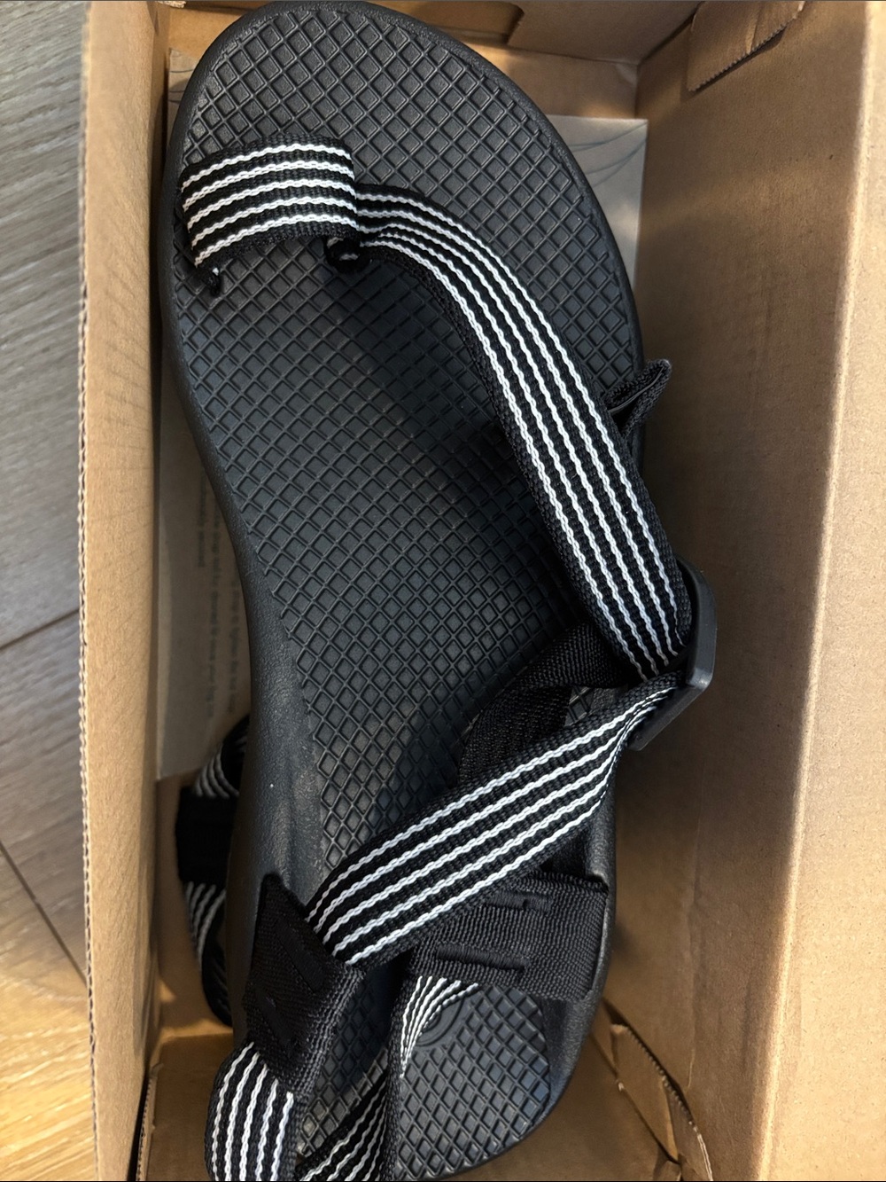 Chaco Black Sandal with Black-and-White Webbing LIKE NEW with box